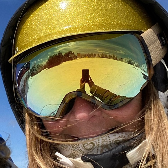 Meet your Posher, Mariann - Picture 1 of 1